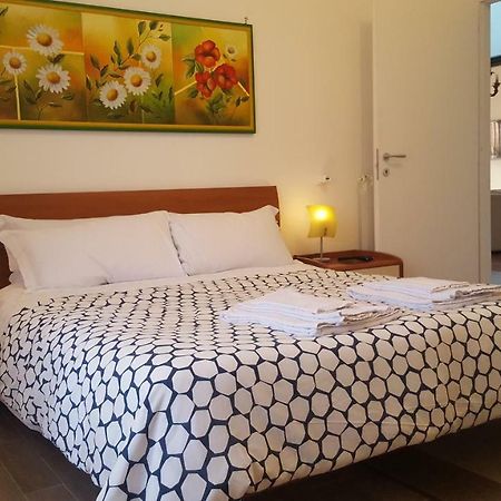 Rome Apartment D'Amata Чампино Екстериор снимка