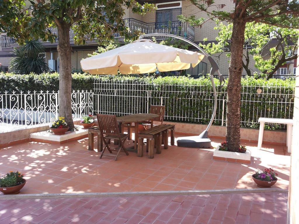 Rome Apartment D'Amata Чампино Стая снимка